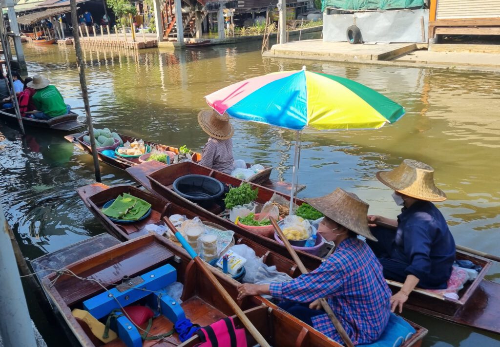 schwimmender Markt